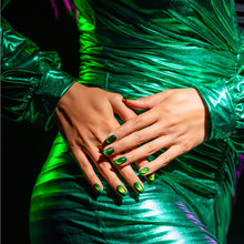 Cargar imagen en el visor de la galería, Gelish Cat Eye Green Lights Only - Green Effect