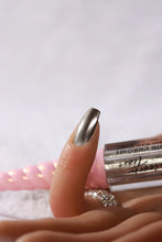 Cargar imagen en el visor de la galería, Mini Mani Moo UNICORN TEARS LIQUID CHROME SILVER